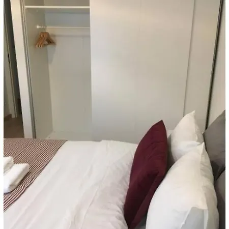 Apartment Two Bedrooms Flat In Center